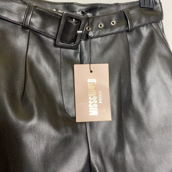 Beautiful NWT Missguided black leather shorts  🖤 - Picture 10 of 10